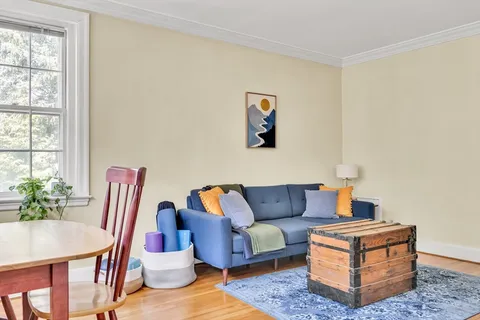 $698,000 | 393 Broadway, Unit 10, Cambridge, MA 02139