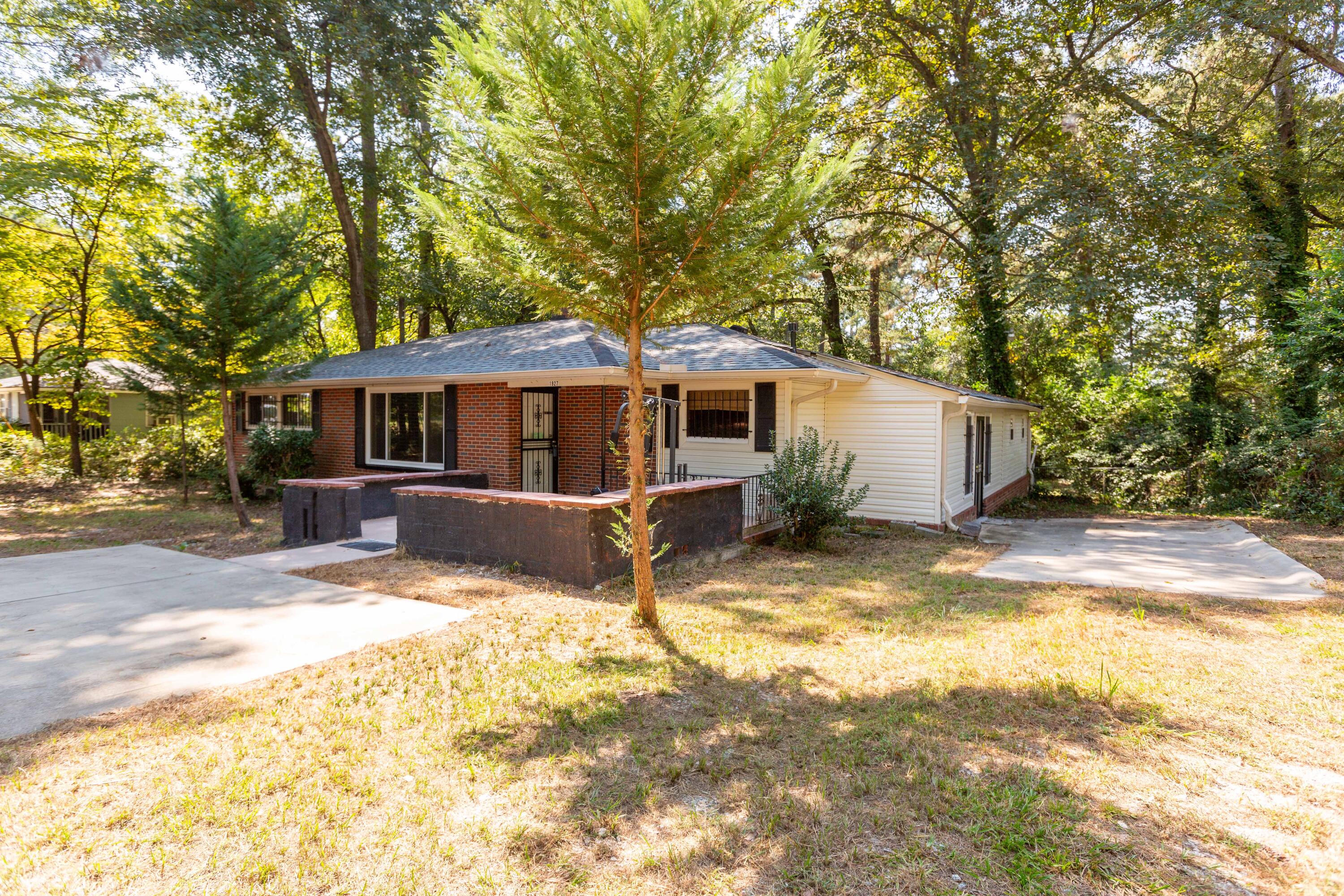1927 Pine Haven Road Augusta, GA 30906 - Photo 3 of 42 0A3A8504