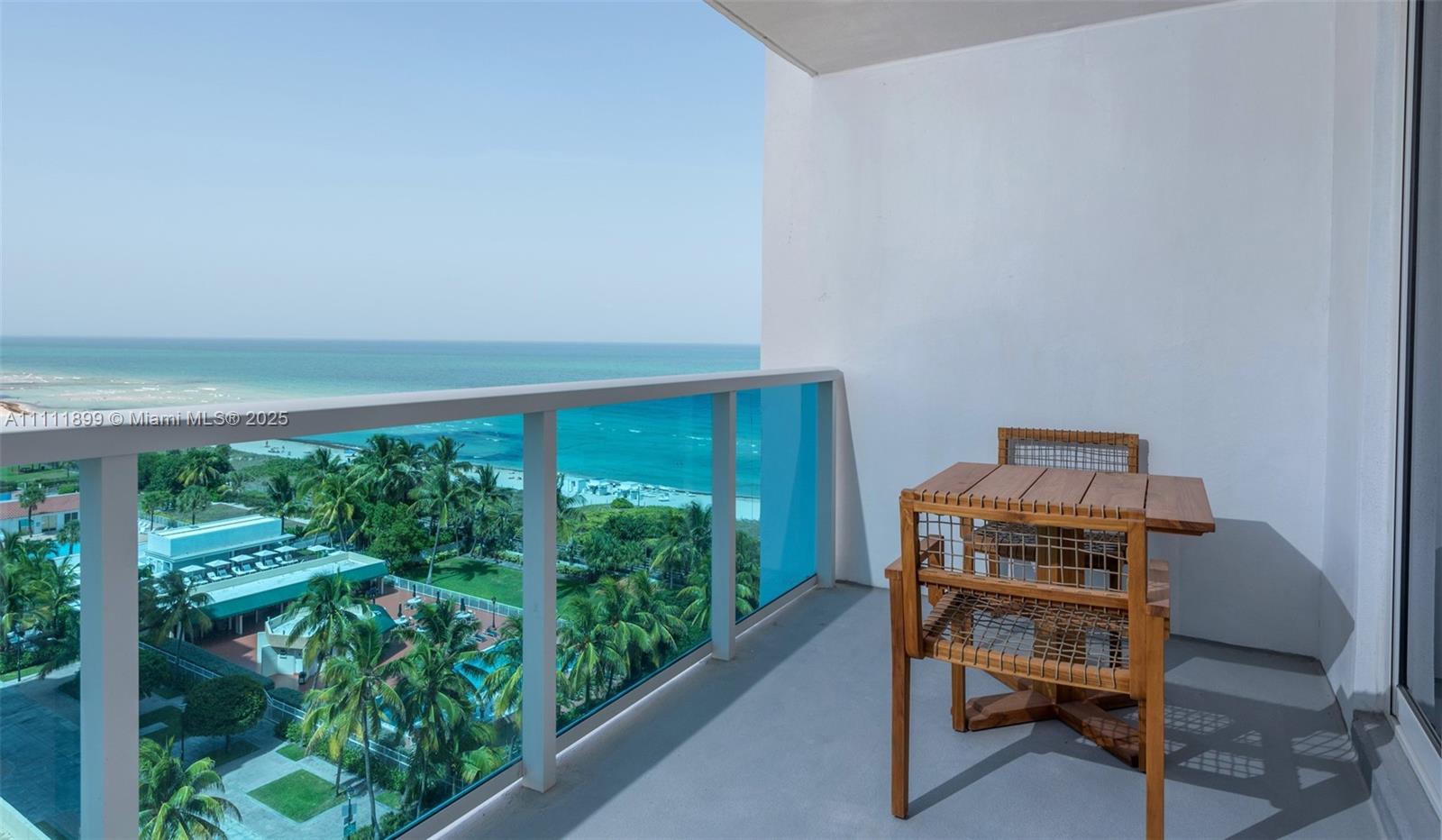 102 24th Street, Unit 1015 Miami Beach, FL 33139 - Photo 5 of 20 a room with a bed and a window