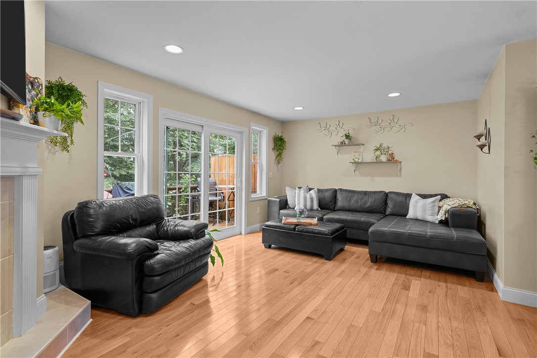 1209 Centerville Road, Unit 9 Warwick, RI 02886 - Photo 9 of 30