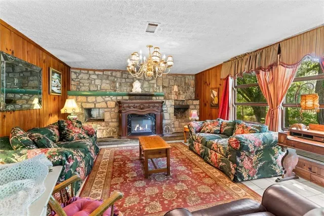 $550,000 | 5008 Dianne Drive Southeast, Acworth, GA 30102