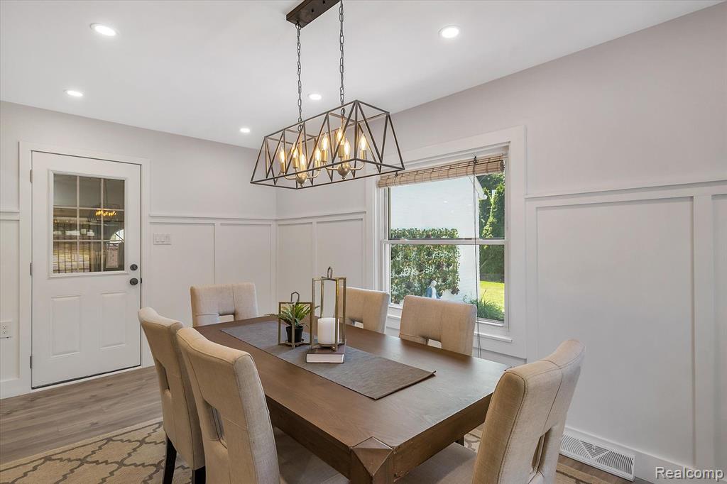 403 Touraine Road Grosse Pointe Farms, MI 48236 - Photo 7 of 50