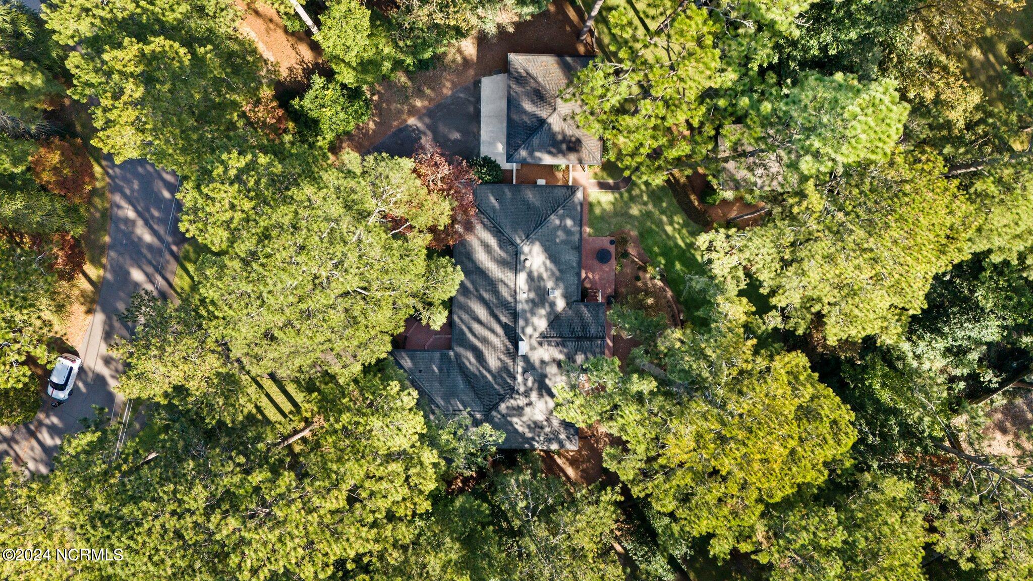 515 South Valley Road Southern Pines, NC 28387 - Photo 44 of 46 3-web-or-mls-DJI_20241022153730_0595_D