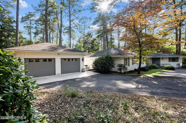 $749,000 | 515 South Valley Road, Southern Pines, NC 28387