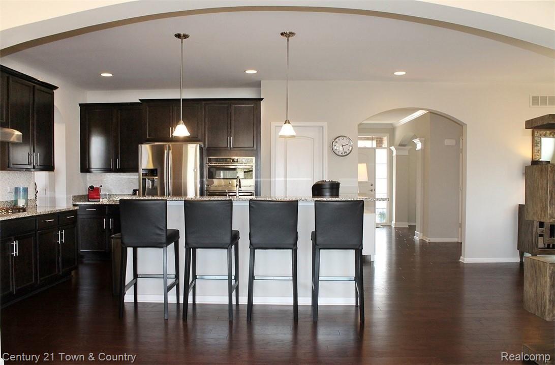 50394 Scarborough Road Canton, MI 48188 - Photo 11 of 66 IMG_9095.JPG