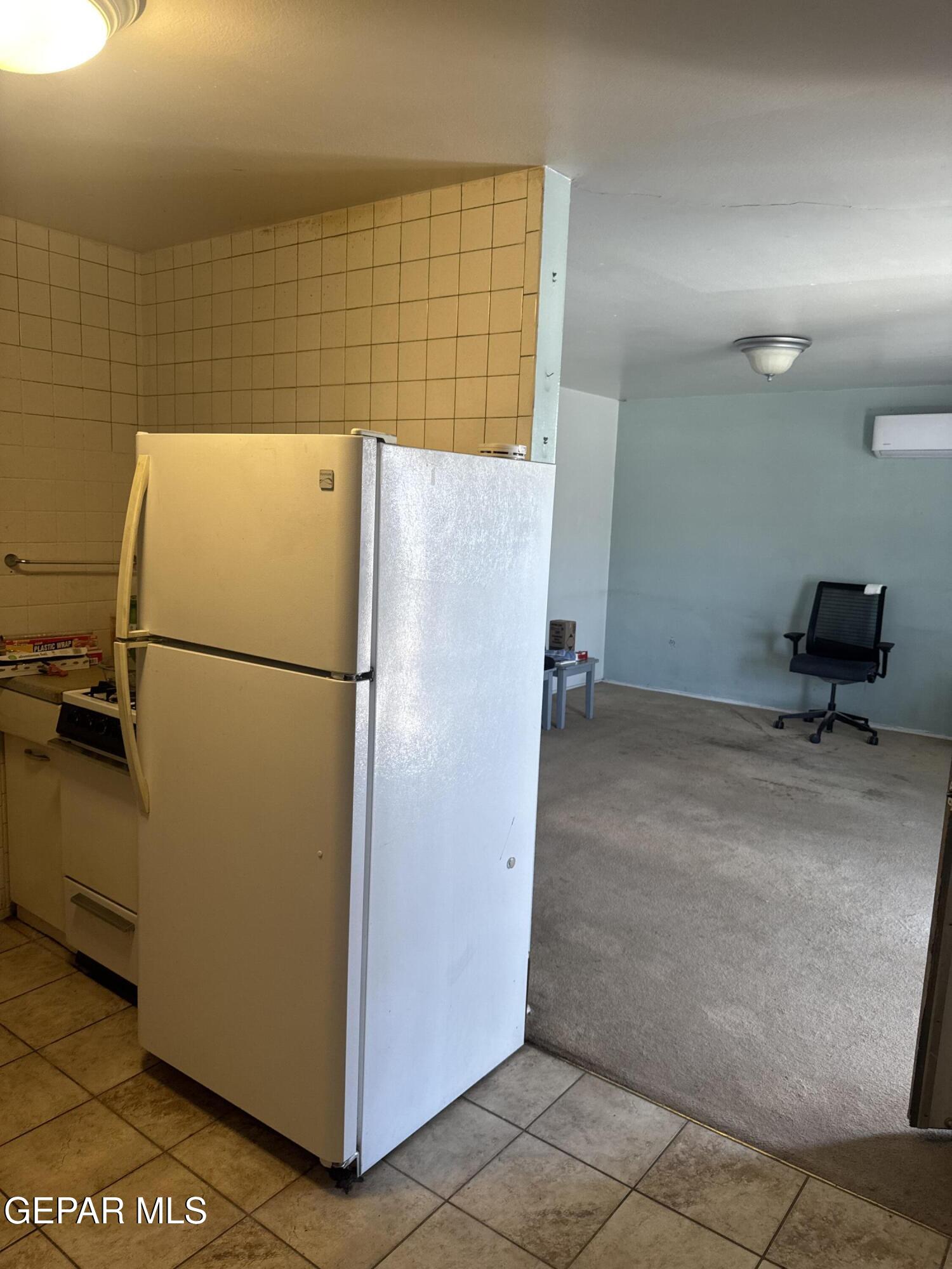 231 Baywood Road El Paso, TX 79915 - Photo 6 of 16 IMG_7717