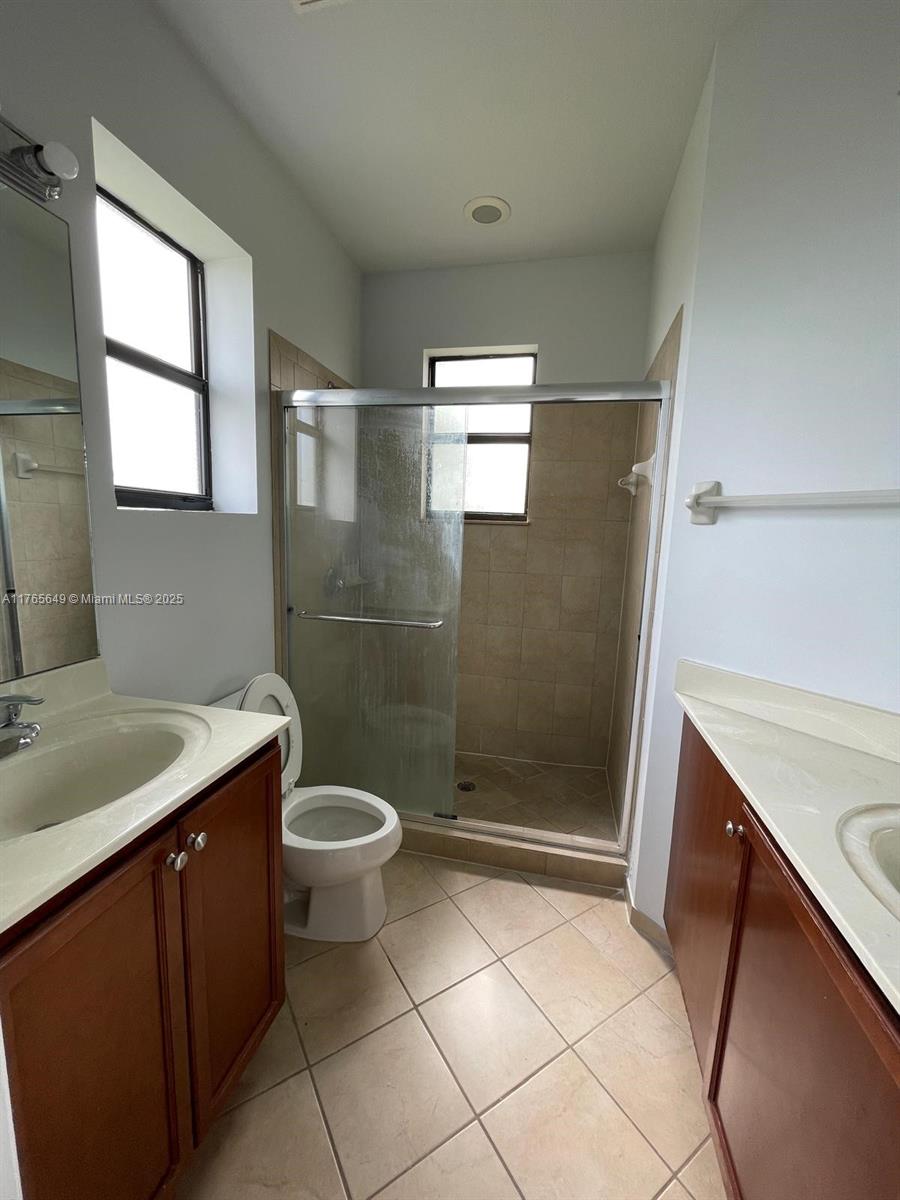 4245 Southwest 164th Path, Unit 4245 Miami, FL 33185 - Photo 17 of 33 Gallery Image 17