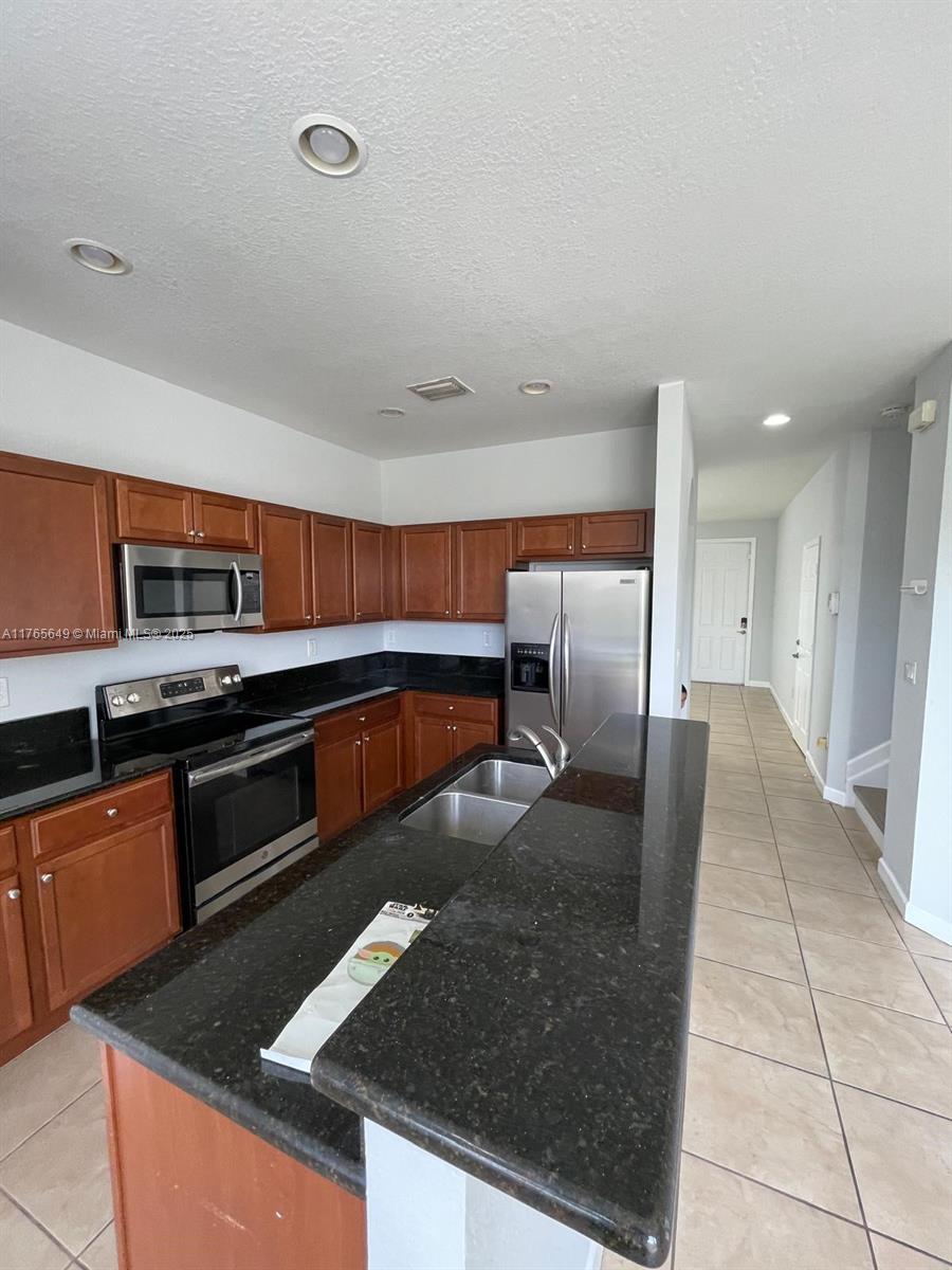 4245 Southwest 164th Path, Unit 4245 Miami, FL 33185 - Photo 23 of 33 Gallery Image 23