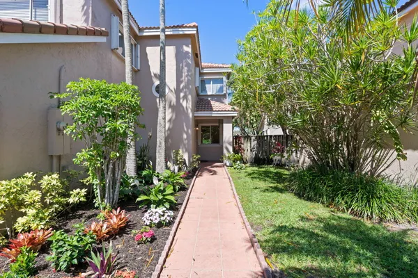 $659,000 | 201 Northwest 101st Avenue, Plantation, FL 33324