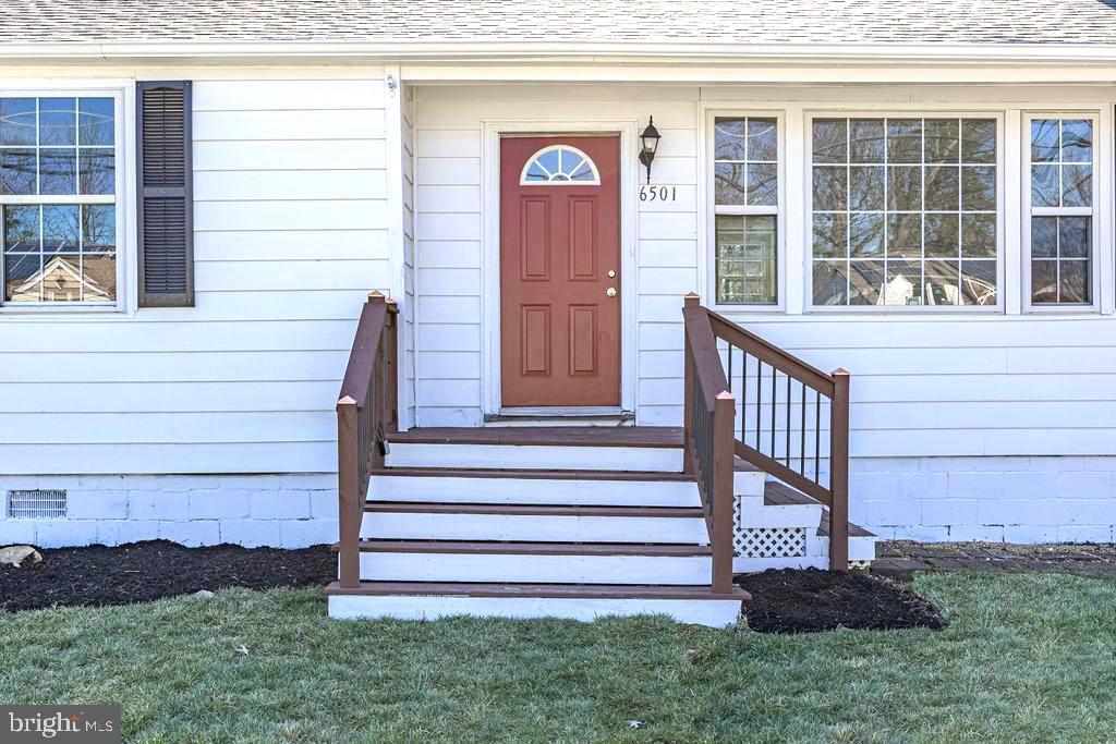 6501 Woodley Road Clinton, MD 20735 - Photo 3 of 37