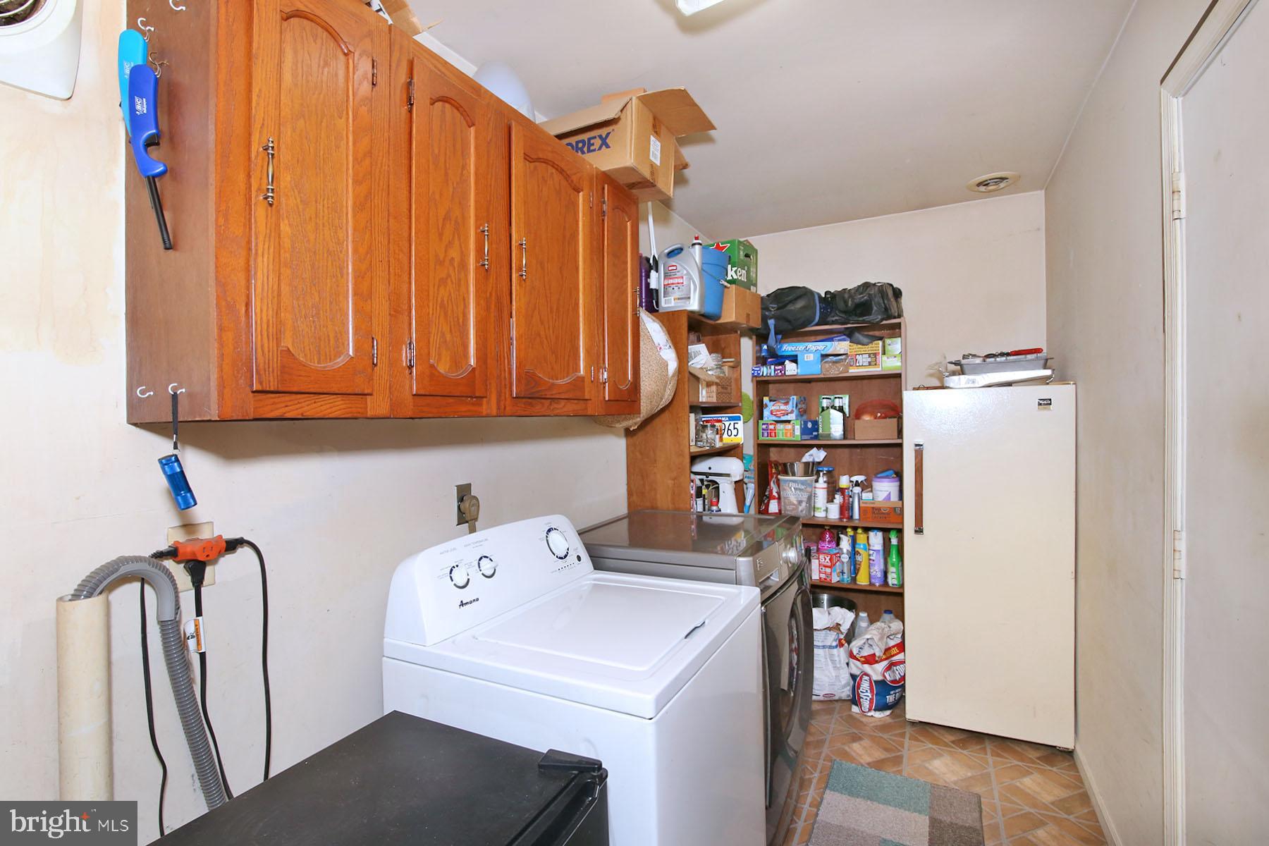 25 Walnut Mill Lane Cleona, PA 17042 - Photo 17 of 17 a utility room with dryer and washer
