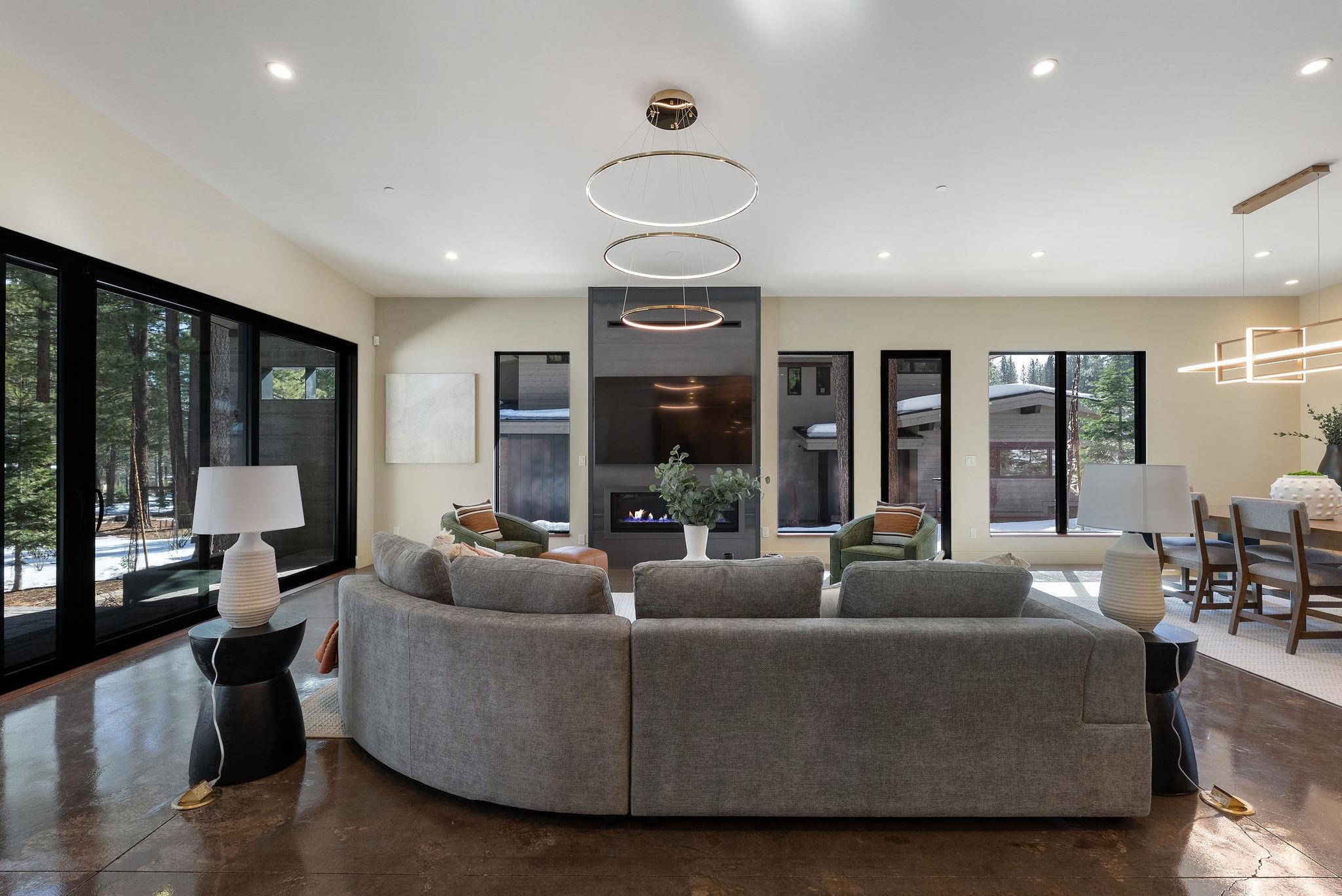 11761 Bottcher Loop Truckee, CA 96161 - Photo 14 of 28