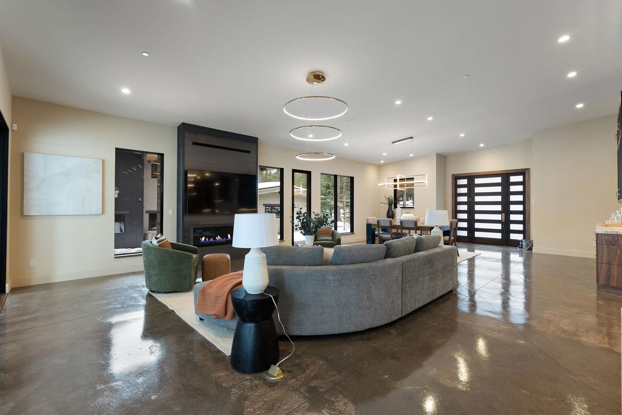 11761 Bottcher Loop Truckee, CA 96161 - Photo 15 of 28