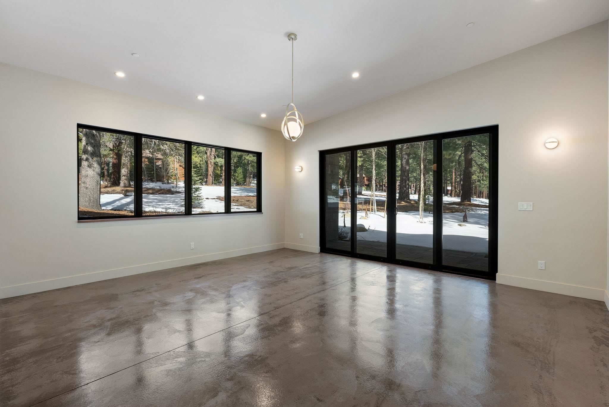 11761 Bottcher Loop Truckee, CA 96161 - Photo 24 of 28