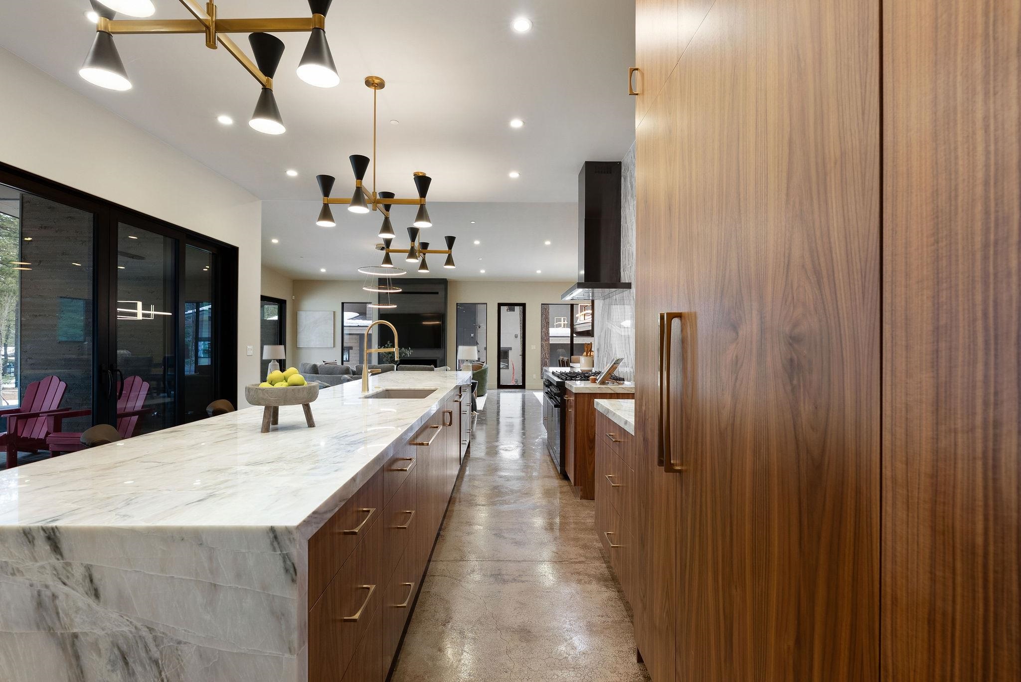 11761 Bottcher Loop Truckee, CA 96161 - Photo 9 of 28