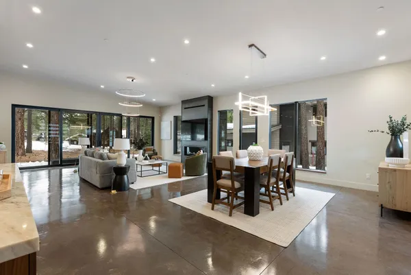 $2,655,000 | 11761 Bottcher Loop, Truckee, CA 96161