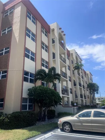 $2,695 | 400 North Riverside Drive, Unit 104, Pompano Beach, FL 33062