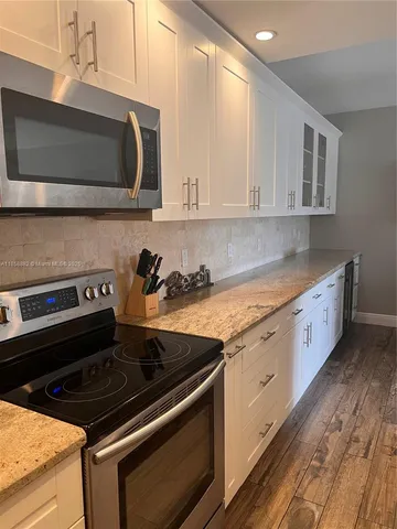 $2,695 | 400 North Riverside Drive, Unit 104, Pompano Beach, FL 33062