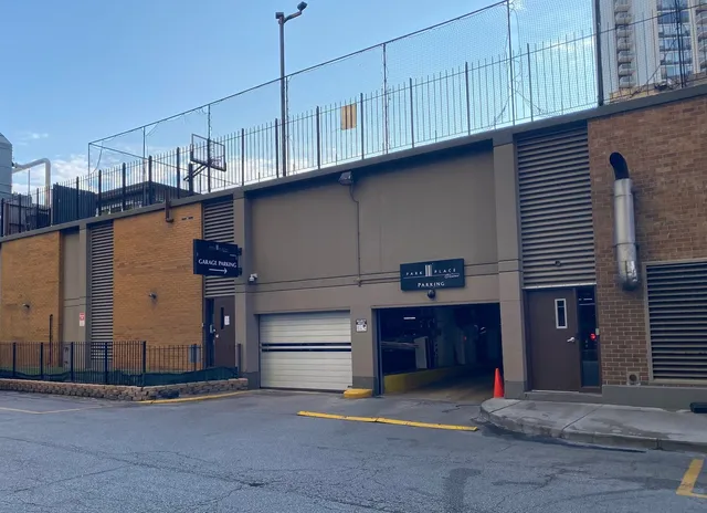 a view of a house and entryway
