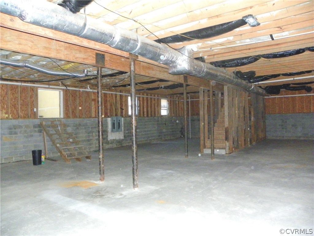 7900 Bull Hill Road Prince George, VA 23875 - Photo 20 of 24 a view of empty room with wooden floor