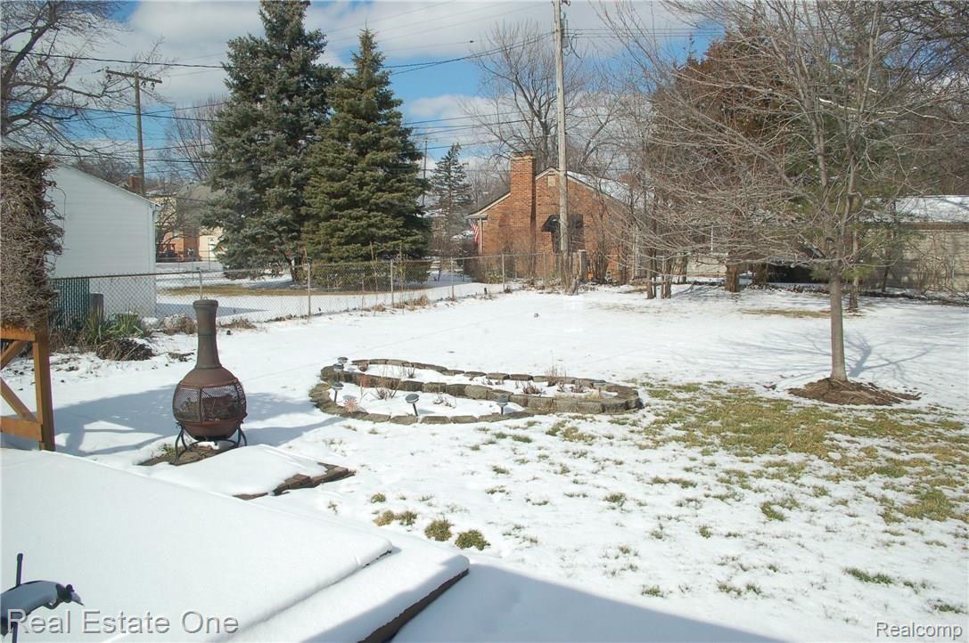 2520 West Webster Road Royal Oak, MI 48073 - Photo 12 of 13 DSC_0012.JPG