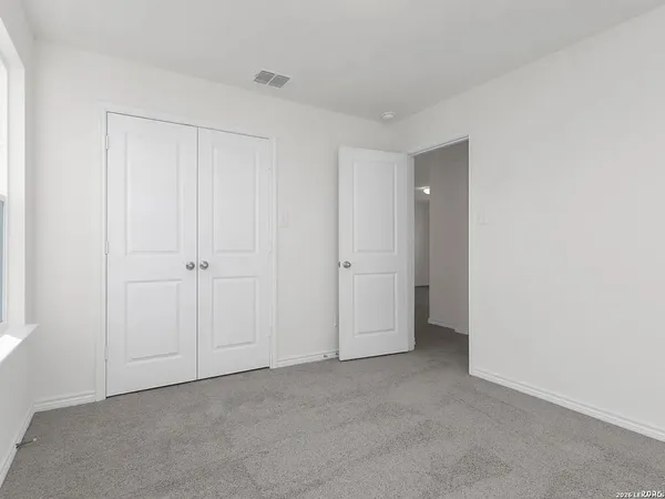 $2,500 | 7919 Mariposa Manor, San Antonio, TX 78253