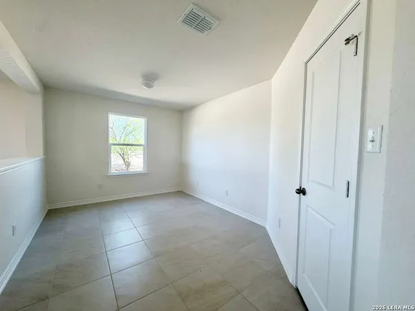 $2,600 | 7919 Mariposa Manor, San Antonio, TX 78253