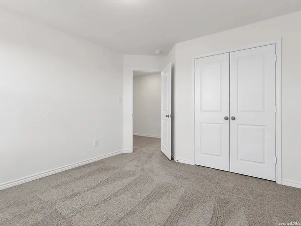 $2,500 | 7919 Mariposa Manor, San Antonio, TX 78253