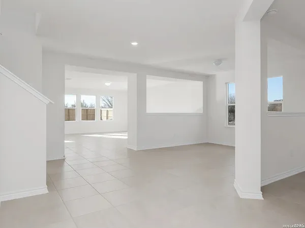 $2,500 | 7919 Mariposa Manor, San Antonio, TX 78253