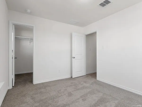 $2,500 | 7919 Mariposa Manor, San Antonio, TX 78253