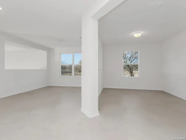 $2,500 | 7919 Mariposa Manor, San Antonio, TX 78253