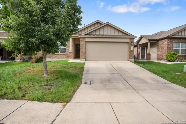 $1,650 | 9113 Longhorn, Converse, TX 78109