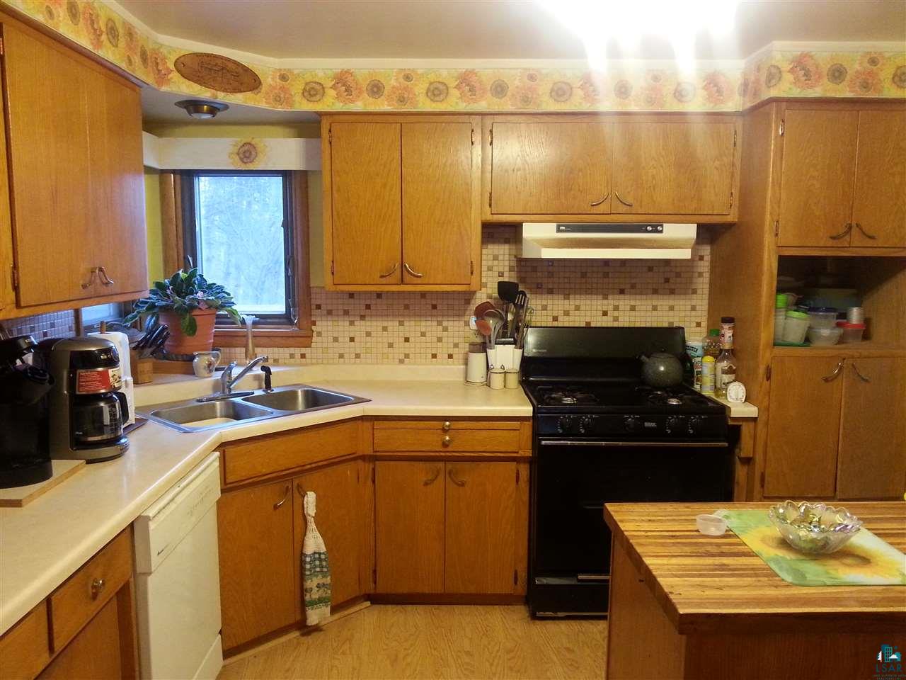 307 North Ugstad Road Proctor, MN 55810 - Photo 4 of 15 Gallery Image 4