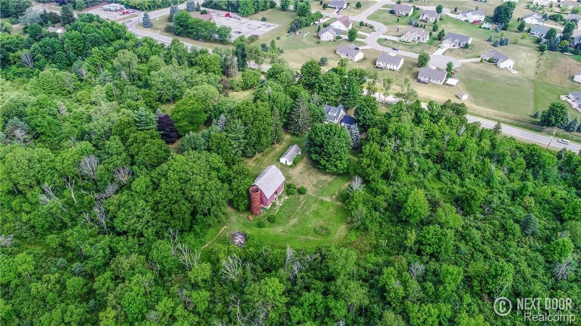 5461 Beecher Road Flint, MI 48532 - Photo 23 of 35 DJI_0522-1.jpg