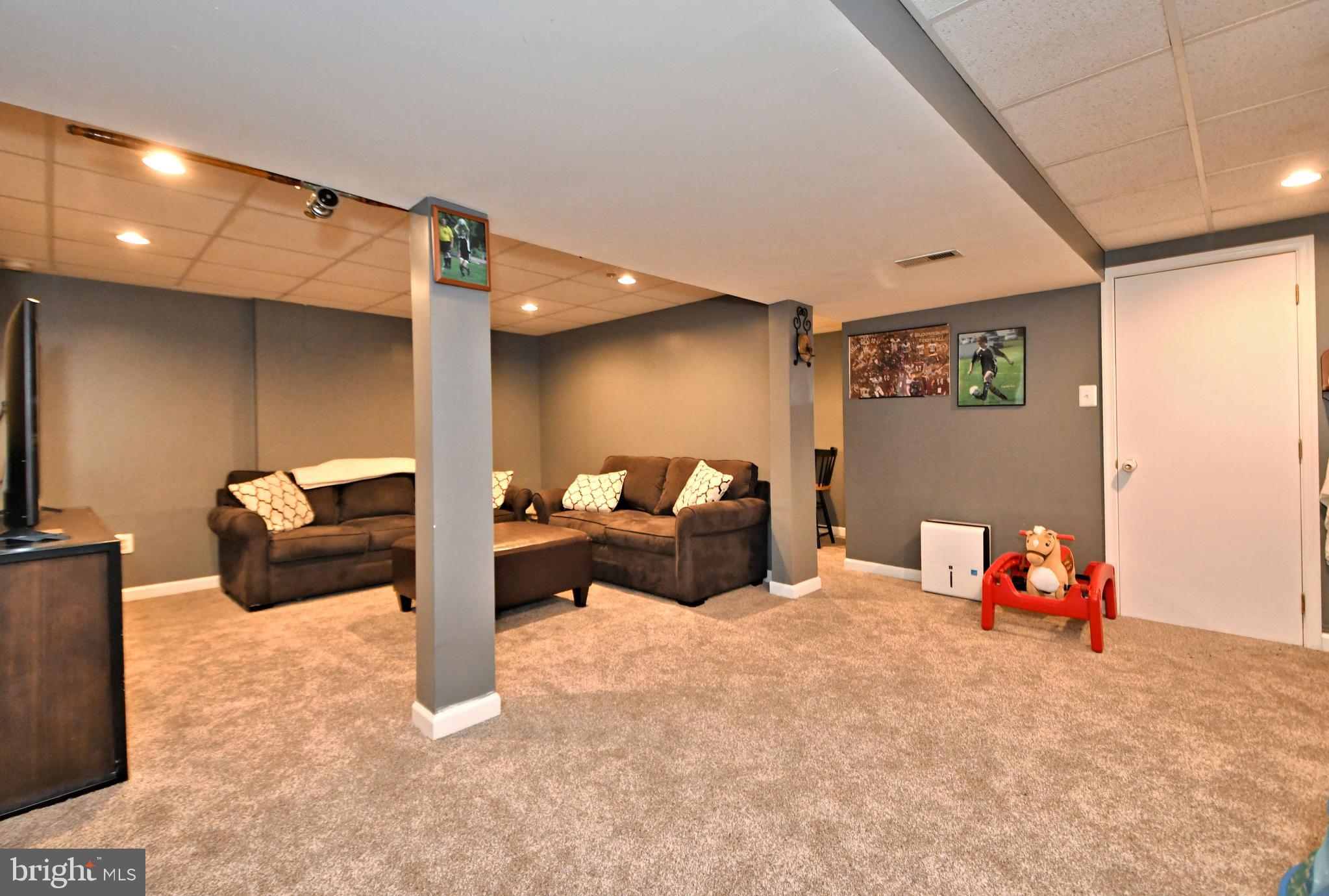 201 Twining Road Lansdale, PA 19446 - Photo 43 of 61 Gallery Image 43