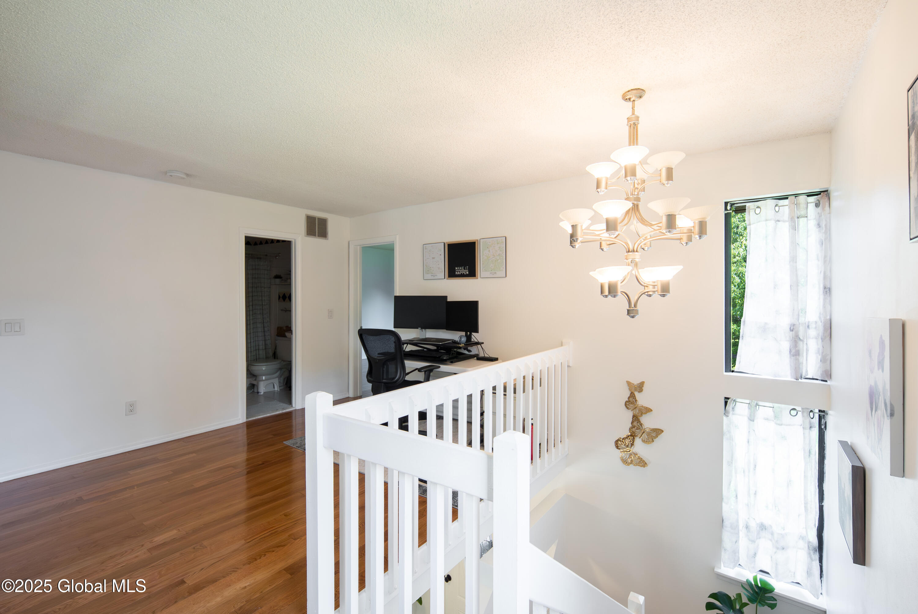 13 Eton Drive Bethlehem, NY 12159 - Photo 22 of 59 022