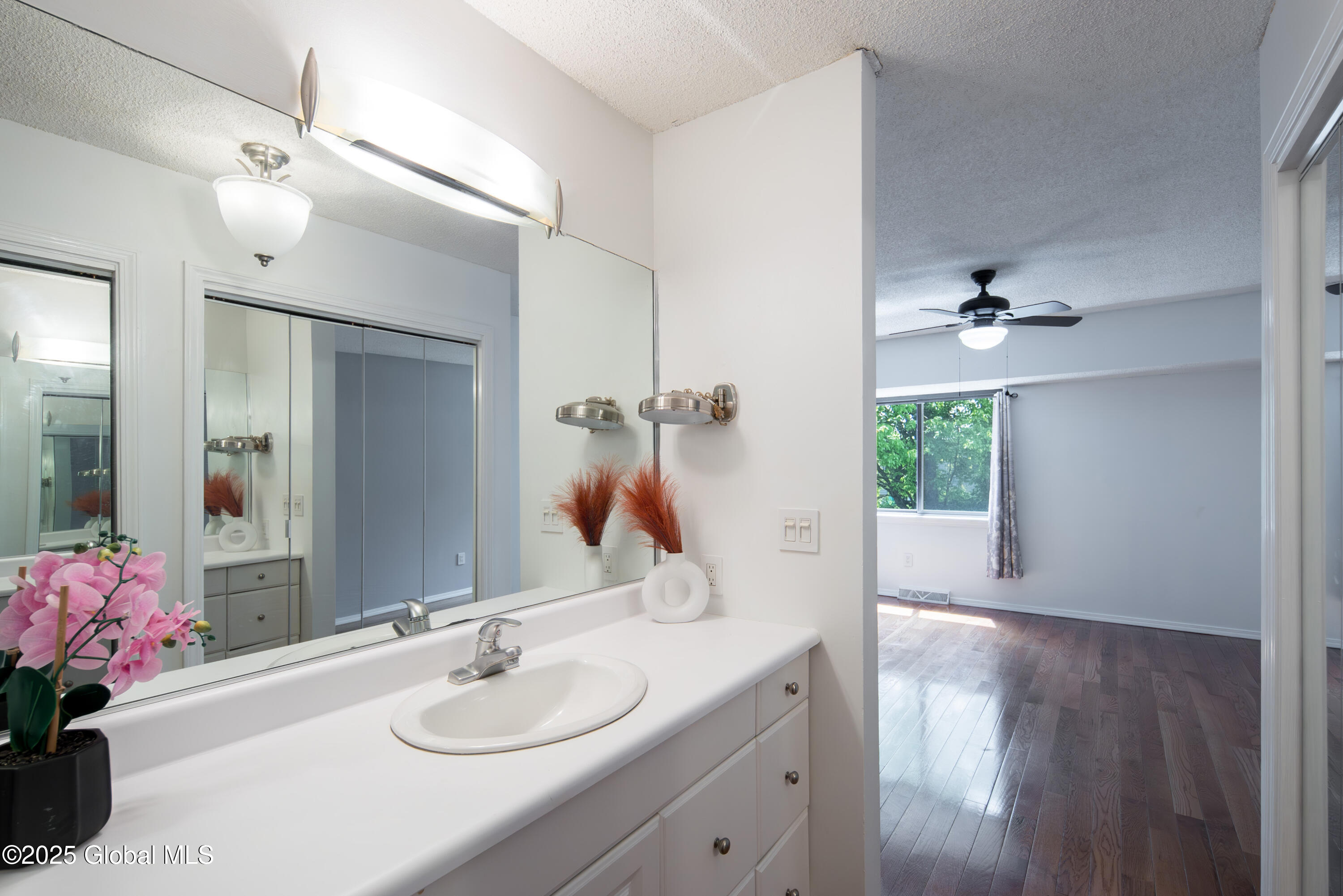 13 Eton Drive Bethlehem, NY 12159 - Photo 28 of 59 028