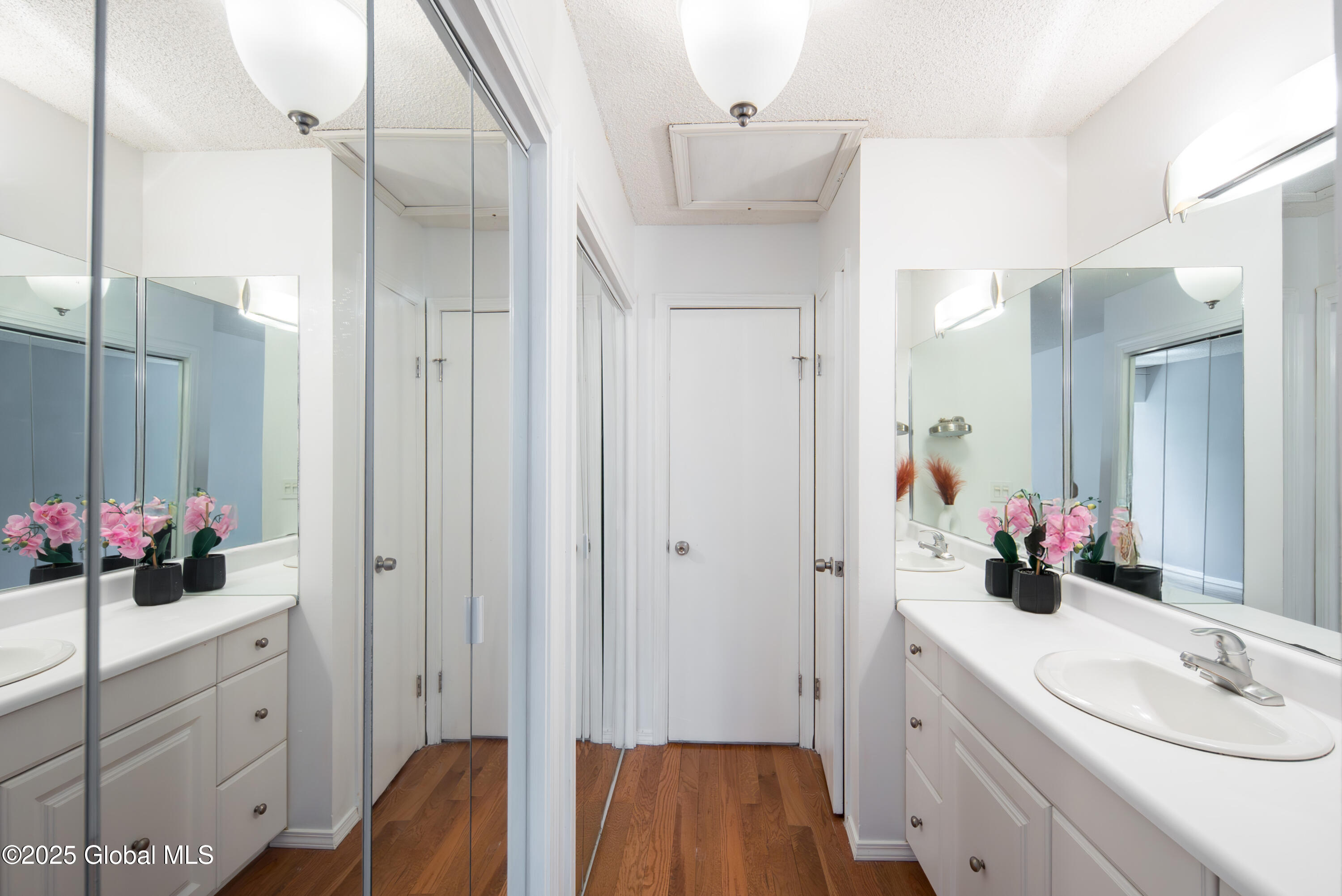 13 Eton Drive Bethlehem, NY 12159 - Photo 29 of 59 029