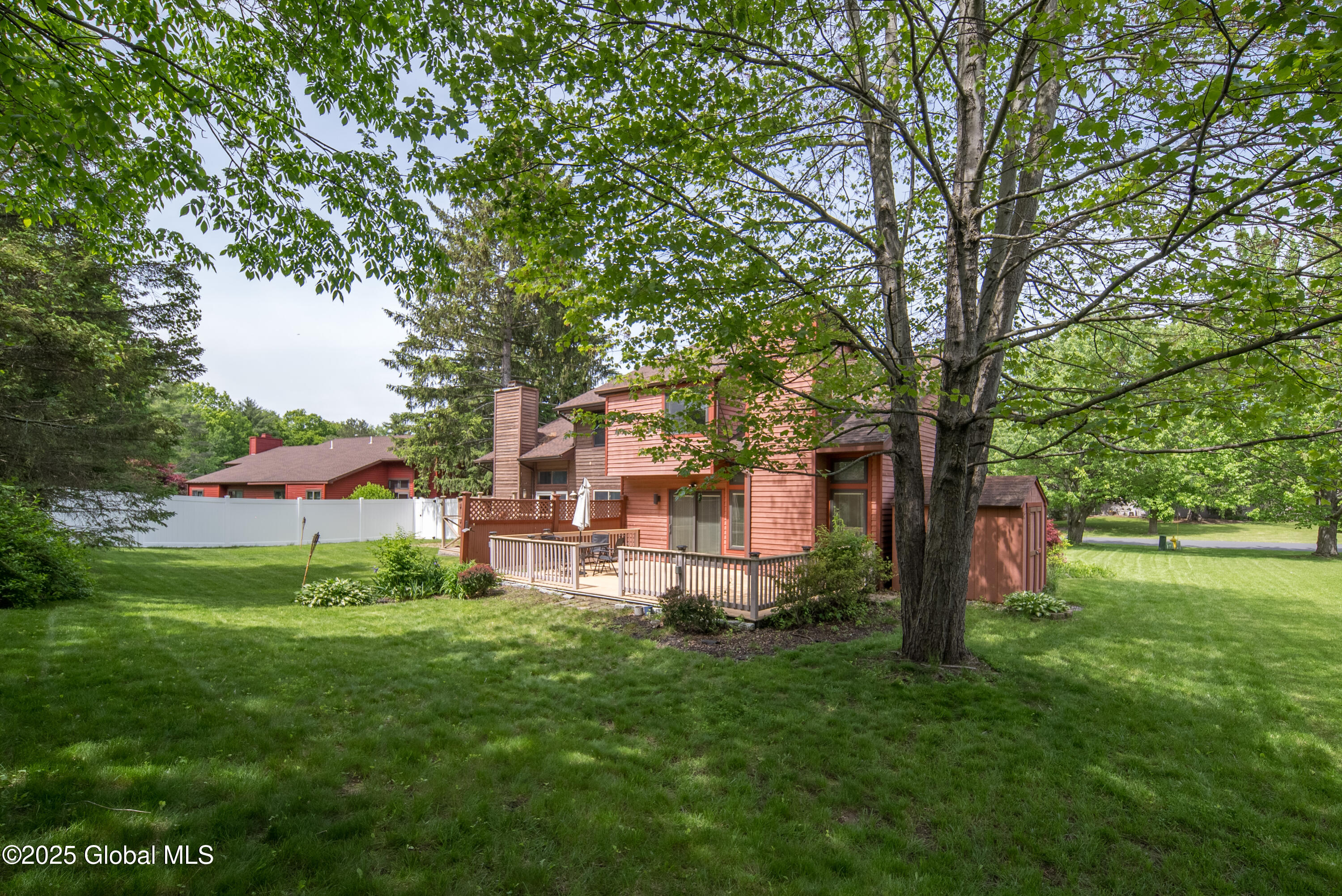 13 Eton Drive Bethlehem, NY 12159 - Photo 46 of 59 046