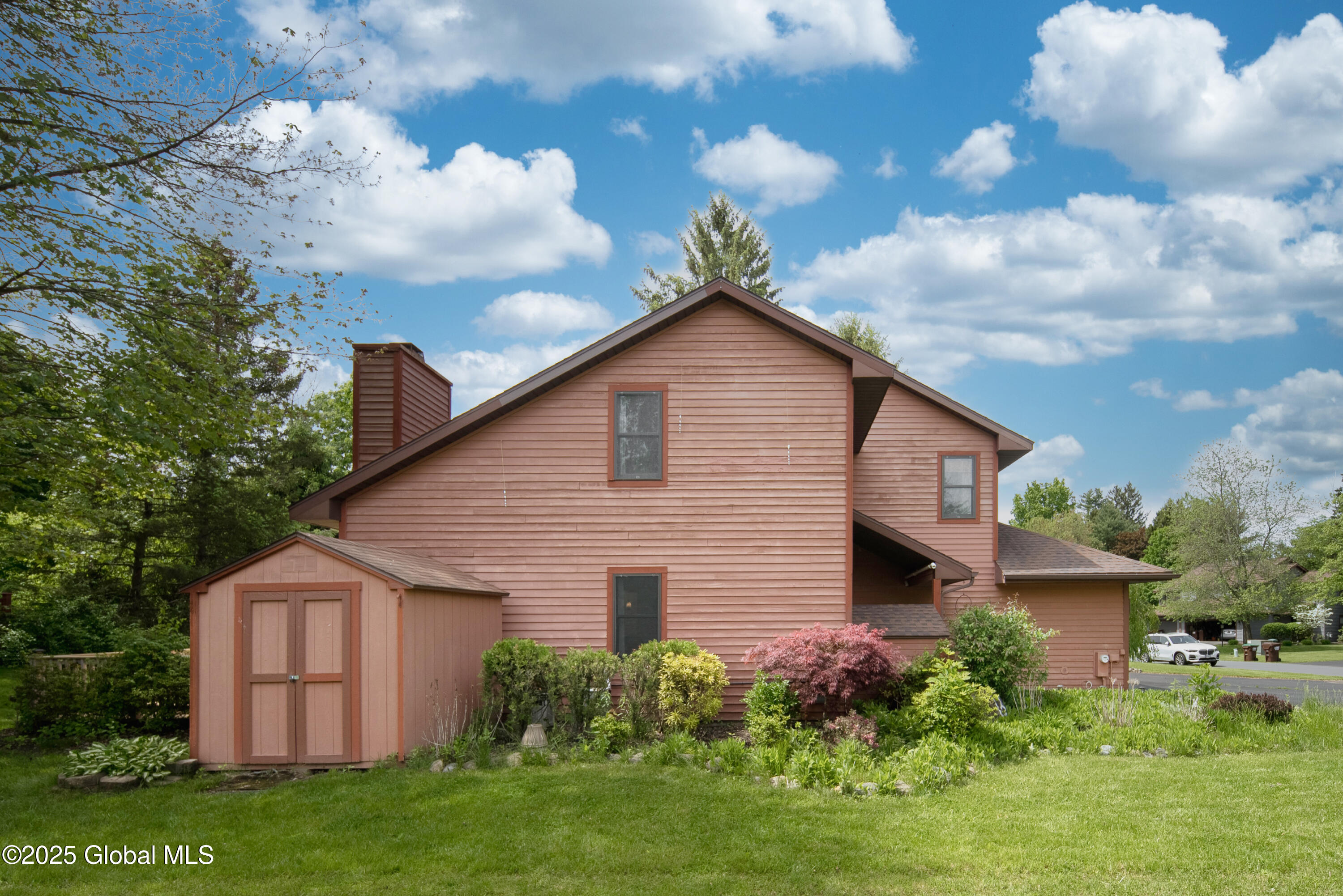 13 Eton Drive Bethlehem, NY 12159 - Photo 48 of 59 048