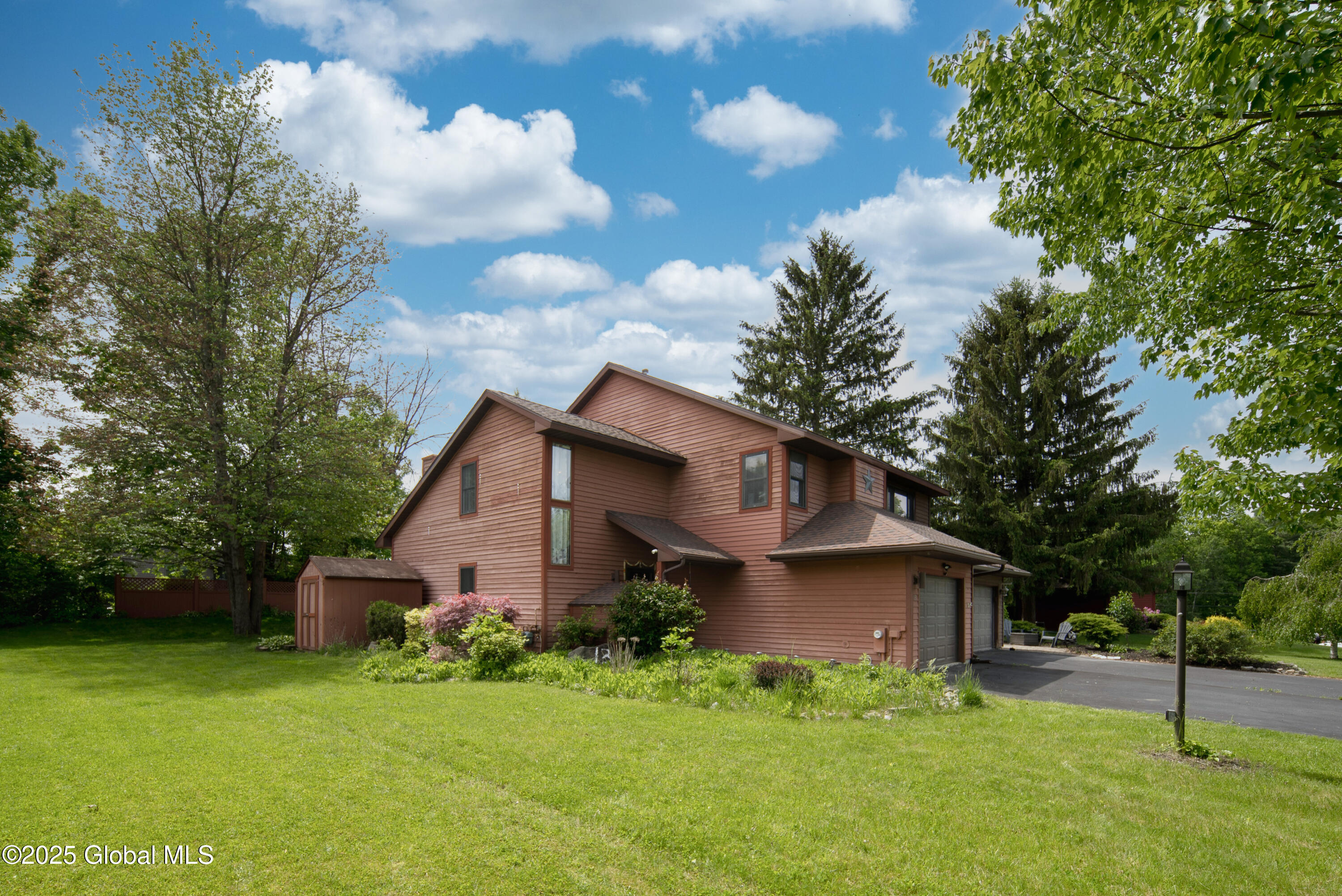 13 Eton Drive Bethlehem, NY 12159 - Photo 49 of 59 049