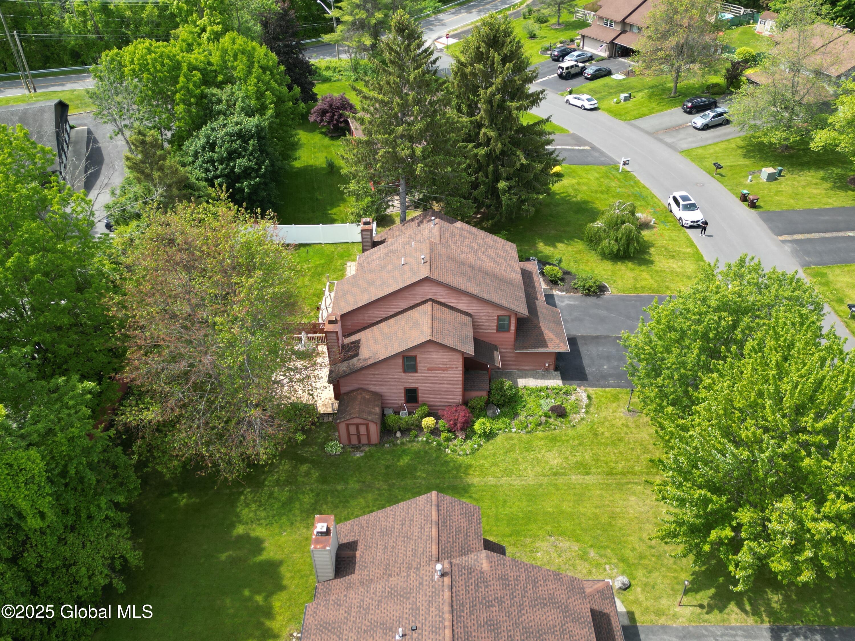 13 Eton Drive Bethlehem, NY 12159 - Photo 55 of 59 055