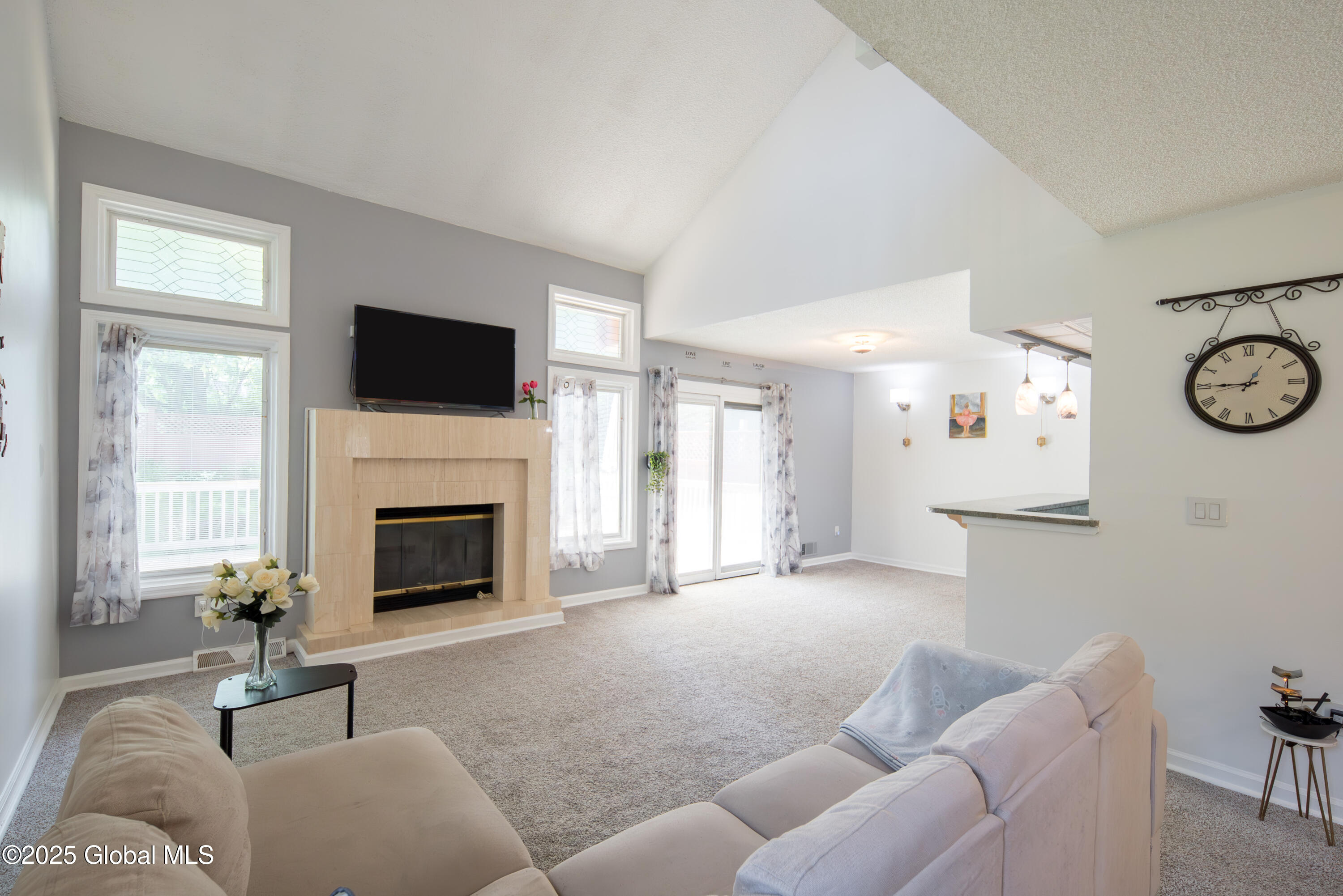 13 Eton Drive Bethlehem, NY 12159 - Photo 6 of 59 006