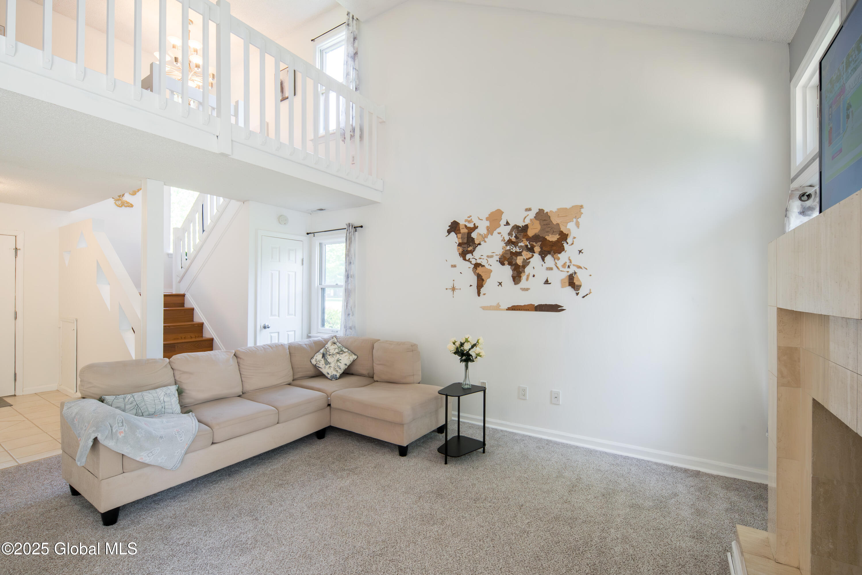 13 Eton Drive Bethlehem, NY 12159 - Photo 7 of 59 007