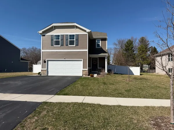 $385,000 | 303 Gladys Avenue, Elwood, IL 60421