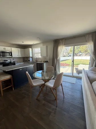 $385,000 | 303 Gladys Avenue, Elwood, IL 60421