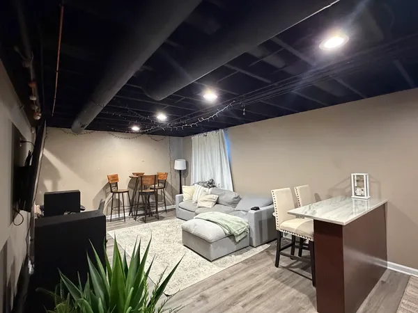 $385,000 | 303 Gladys Avenue, Elwood, IL 60421