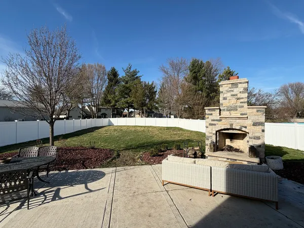 $385,000 | 303 Gladys Avenue, Elwood, IL 60421