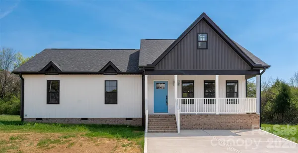 $325,000 | 369 Georgia Street Southwest, Concord, NC 28025