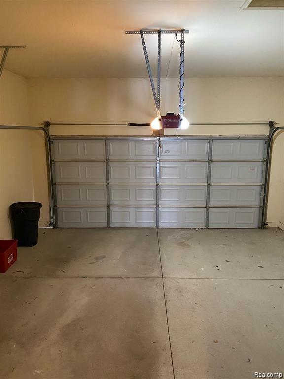 2661 Ridgecrest Drive, Unit 26 Utica, MI 48316 - Photo 7 of 23 image1.jpeg